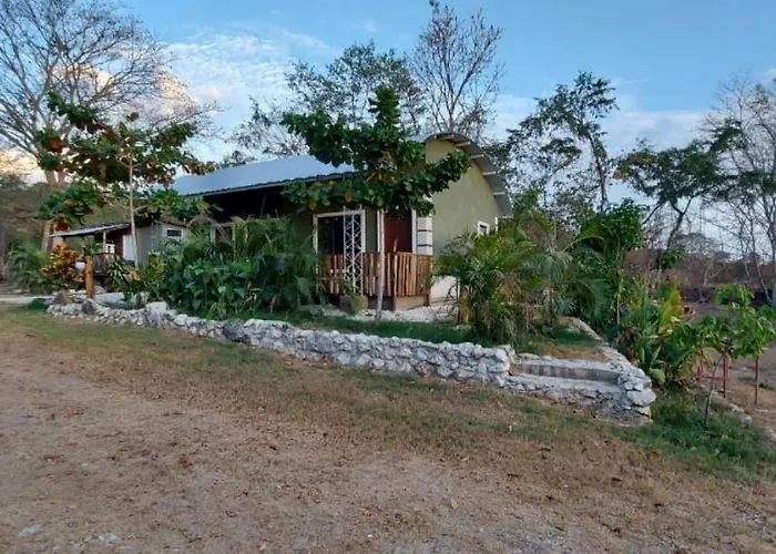 Blue Parrot Cabinas * Colorado (Guanacaste)